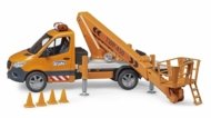 BRUDER 1:16 automobilis su darbine platforma, 02679