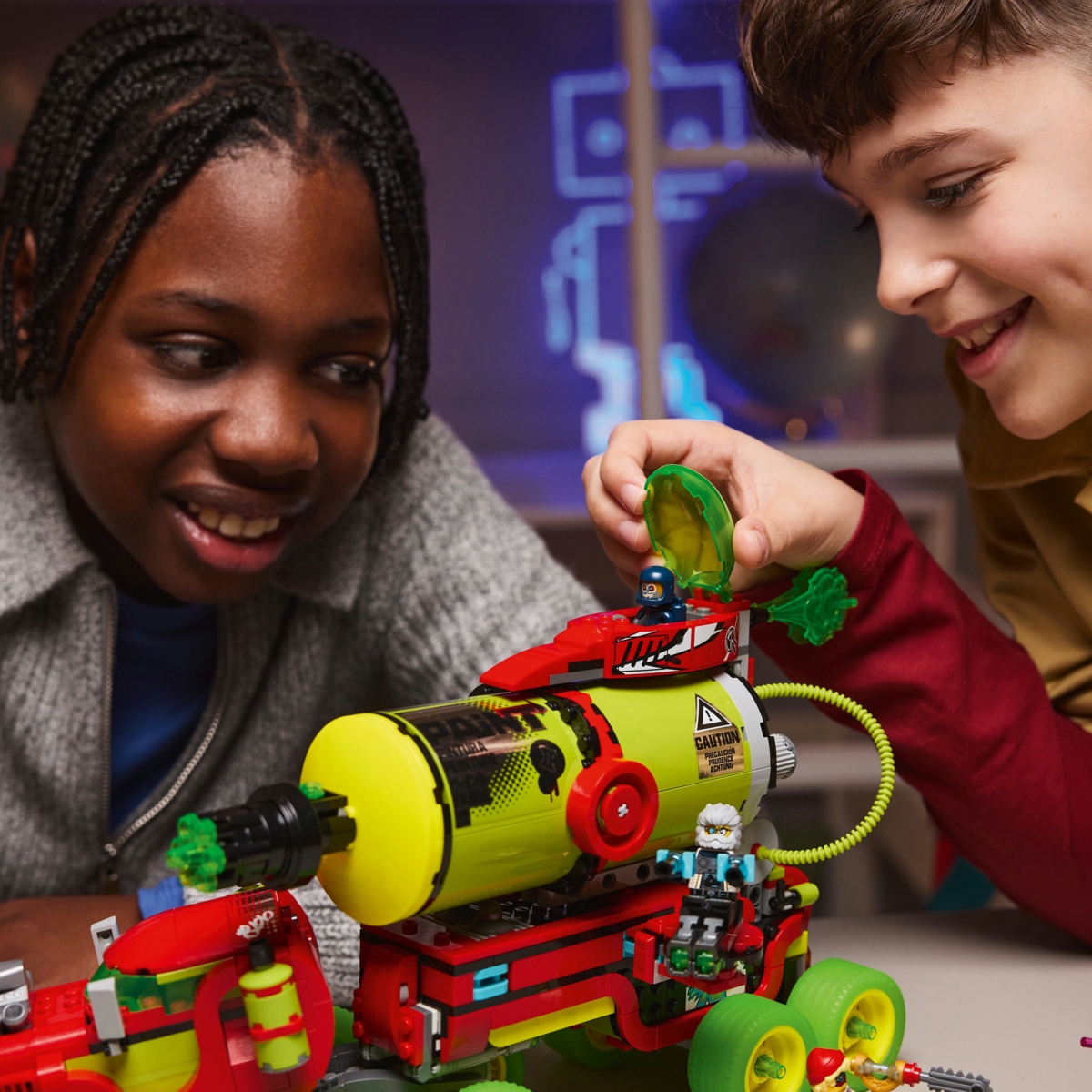 71499 LEGO® DREAMZzz™ Mateo purškiamų dažų sunkvežimis | LEGO