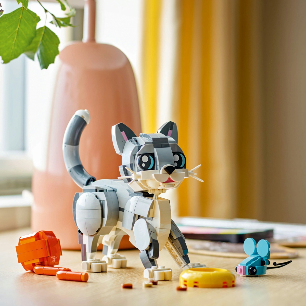31163 LEGO® Creator 3in1 Žaisminga katė | LEGO Creator