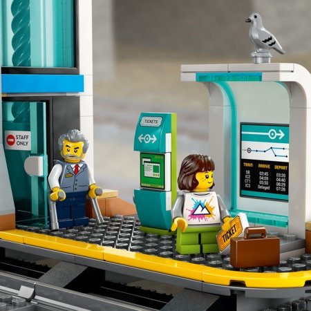60469 LEGO® City Trains Centrinė traukinių stotis 