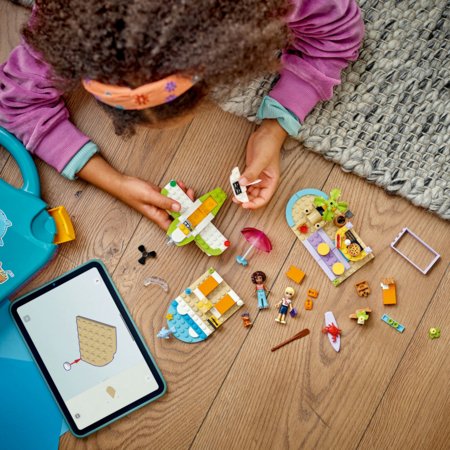42672 LEGO® Friends Kūrybiškas paplūdimio ir kelionių lagaminas 