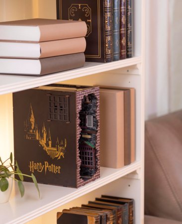 REVELL modelis Diagon Alley - Harry Potter: Tiny Adventures Handmade miniature worlds to assemble, 00530 