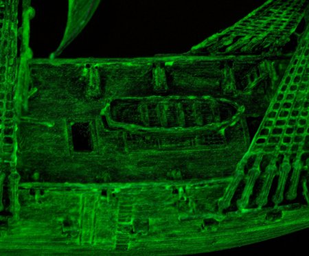 REVELL 1:150 šviečiantis tamsoje modelis Ghost Ship Easy-Click, 05435 