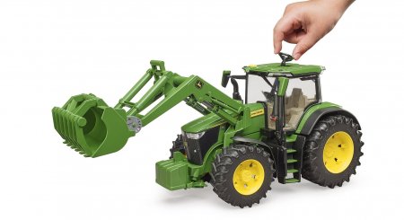 BRUDER traktorius John Deere 7R 350 su priekiniu krautuvu, 03151 03151