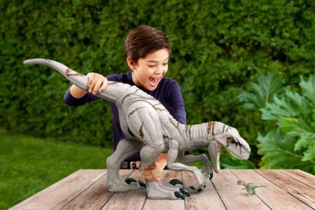 JURASSIC WORLD dinozauras Atrociraptorius, HFR09 