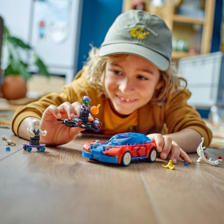 76279 LEGO® Super Heroes Marvel Žmogaus Voro Lenktyninis Automobilis Ir Venomizuotas Žaliasis Goblinas 