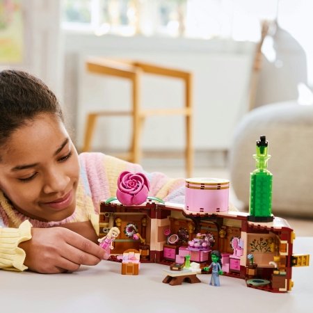 75683 LEGO® Wicked Glinda ir Elphaba bendrabutis 