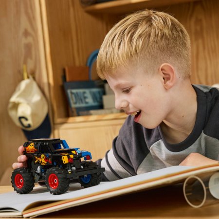 42219 LEGO® Technic Monster Jam™ Grave Digger™ „Ugnis ir ledas“ 