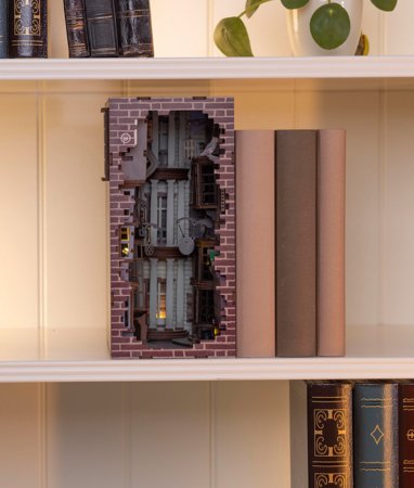 REVELL modelis Diagon Alley - Harry Potter: Tiny Adventures Handmade miniature worlds to assemble, 00530 