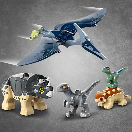 76963 LEGO® Jurassic World Dinozauriukų Gelbėjimo Centras 