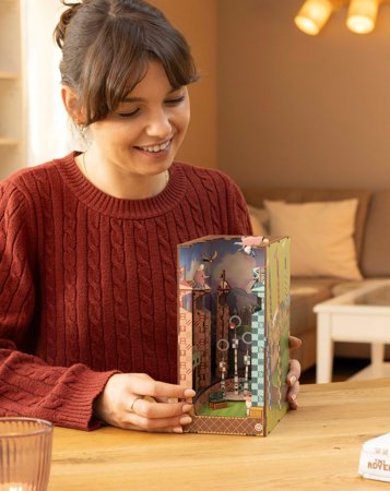 REVELL modelis Quidditch Field - Harry Potter: Tiny Adventures Handmade miniature worlds to assemble, 00532 