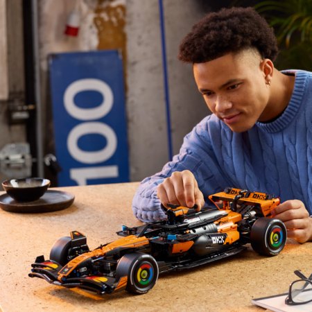 42228 LEGO® Technic automobilis „McLaren MCL39 F1®“ 