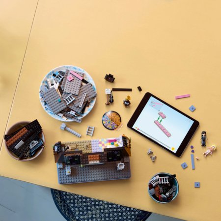 76781 LEGO® Wednesday Wednesday ir Enid bendrabučio kambarys 