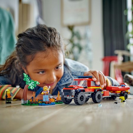 60412 LEGO® City 4x4 Ugniagesių Visureigis Su Gelbėjimo Valtimi 