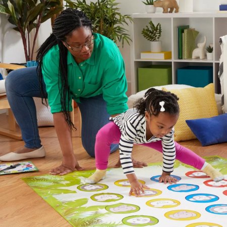 HASBRO GAMING žaidimas Twister Junior (LT), F7478633 F7478633