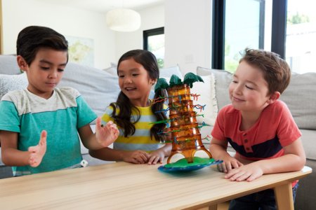 MATTEL GAMES Žaidimas Beždžionėlių akrobačių vakarėlis medyje , HTW65 