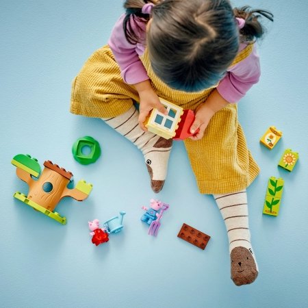 10431 LEGO® DUPLO® Kiaulytės Pepos sodas ir namelis medyje 