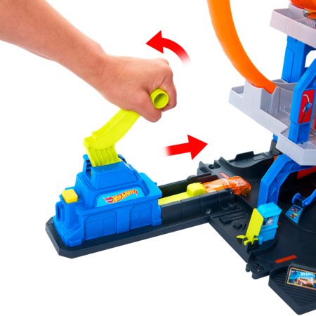 HOT WHEELS rinkinys – Mega garažas su kilpomis, JBM74 