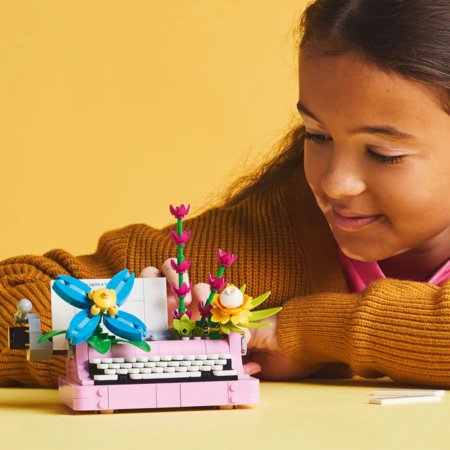 31169 LEGO® Creator Rašomoji mašinėlė su gėlėmis 