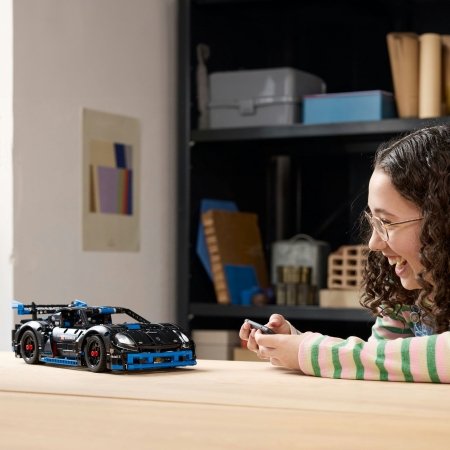 42176 LEGO® Technic Lenktyninis automobilis Porsche GT4 e-Performance 