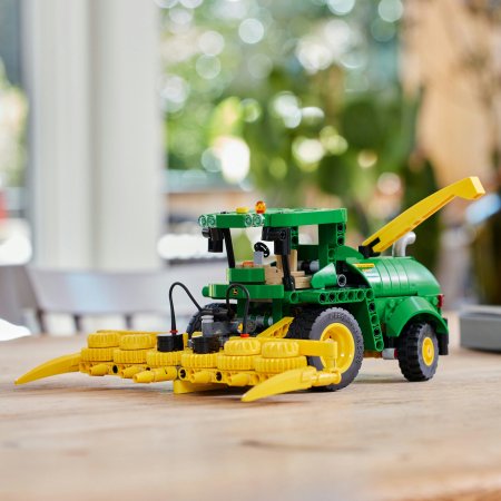 42168 LEGO® Technic John Deere 9700 Forage Harvester 