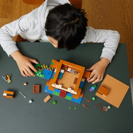 21256 LEGO®  Minecraft Varlių Namas 