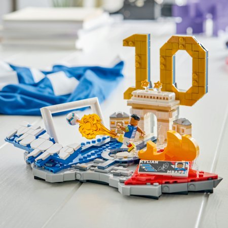 43013 LEGO® Editions Kylian Mbappé – svarbiausi futbolo įvykiai 