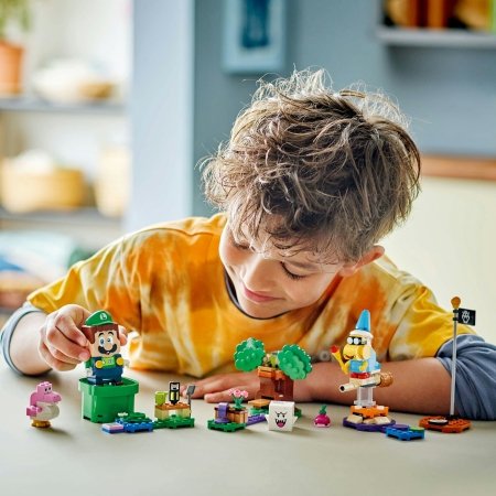 71440 LEGO® Super Mario Nuotykiai su interaktyviu LEGO® Luigi™ 