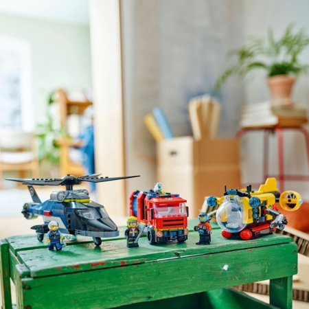 60462 LEGO® City Great Vehicles Sraigtasparnio, ugniagesių automobilio ir povandeninio laivo rinkinys 