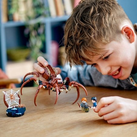 76434 LEGO® Harry Potter™ Aragogas Uždraustajame miške 