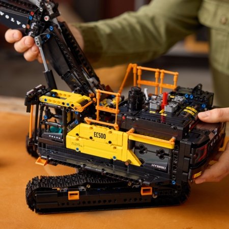 42215 LEGO® Technic Ekskavatorius Volvo EC500 Hybrid 