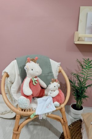 DOUDOU ET COMPAGNIE minkštas žaislas žirafa 30cm, DC4074 