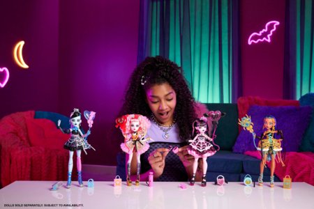 MONSTER HIGH Sweet Birthday lėlė – Drakulaura, JBG74 