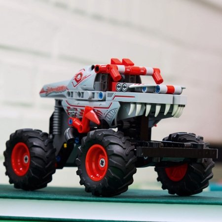 42200 LEGO® Technic Monster Jam™ ThunderROARus™ su spyruokliniu mechanizmu 