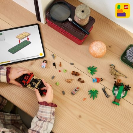 76972 LEGO® Jurassic World™ Velociraptorius ir pabėgimas visureigiu 