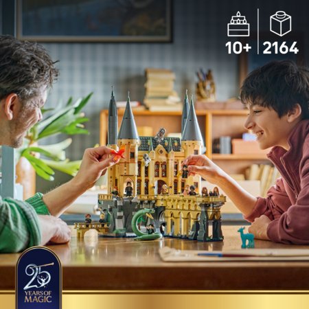 76473 HOGWARTS™ CASTLE: EAST WING 