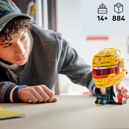 43022 LEGO® Editions Scuderia Ferrari HP Lewis Hamilton šalmas 