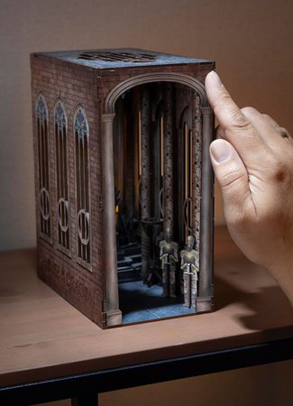 REVELL modelis Iron Throne - House of the Dragon: Tiny Adventures Handmade miniature worlds to assemble, 00531 