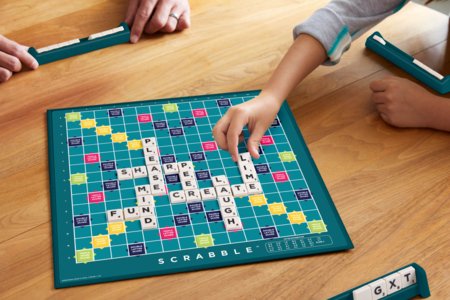 MATTEL GAMES stalo žaidimas Scrabble (LT), Y9624 