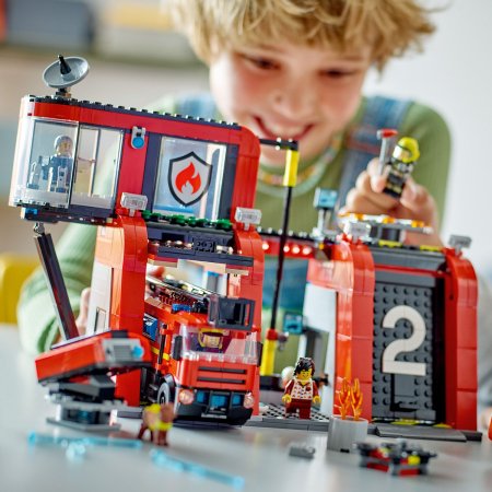 60414 LEGO® City Gaisrinė Su Ugniagesių Sunkvežimiu 