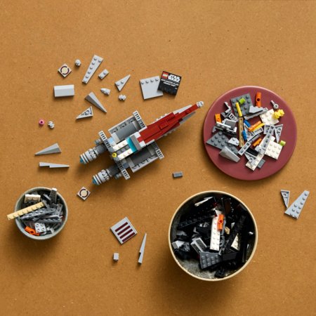 75404 LEGO® Star Wars™ Acclamator klasės atakos erdvėlaivis 