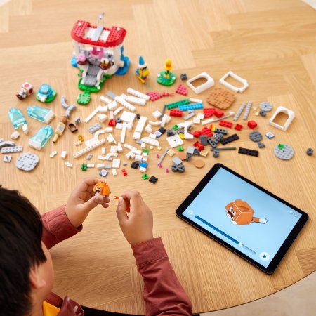 71407 LEGO® Super Mario Persikutės katės kostiumas ir ledo bokštas 71407
