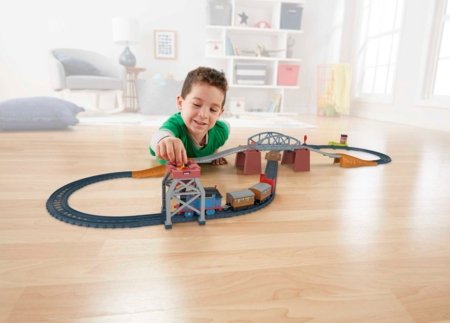 THOMAS & FRIENDS trasa 3 in 1 su motorizuotu garvežiuku, HGX64 HGX64