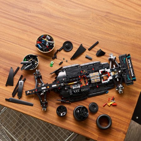 42171 LEGO® Technic Mercedes-AMG F1 W14 E Performance 