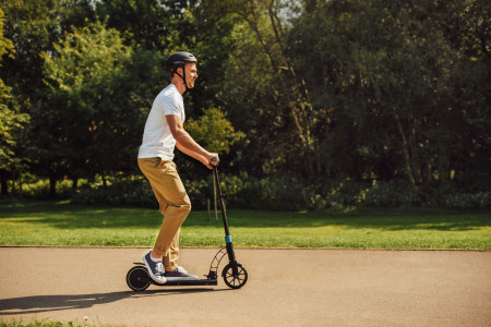 GLOBBER elektrinis paspirtukas ONE K E-motion 15 juodas, 653-100 653-100