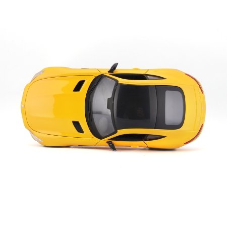 MAISTO DIE CAST 1:24  Special edition Automodelis Mercedes AMG GT, 31134 BK 