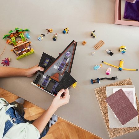 75583 LEGO® Despicable Me Pakalikų ir Gru šeimos namas 