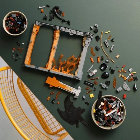 10367 LEGO® Icons Žiedų valdovas: Balrogo knygų lentynos dekoras 