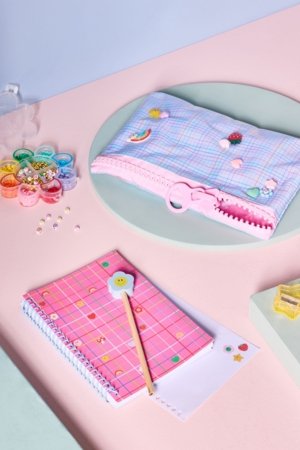 NEXT penalas su kanceliarinėmis priemonėmis, AJ0696 