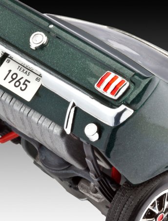 REVELL 1965 Ford Mustang 2+2 Fastback automodelis, 67065 